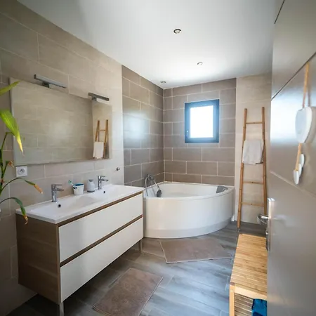 빌라 Le Clos Sarrafont